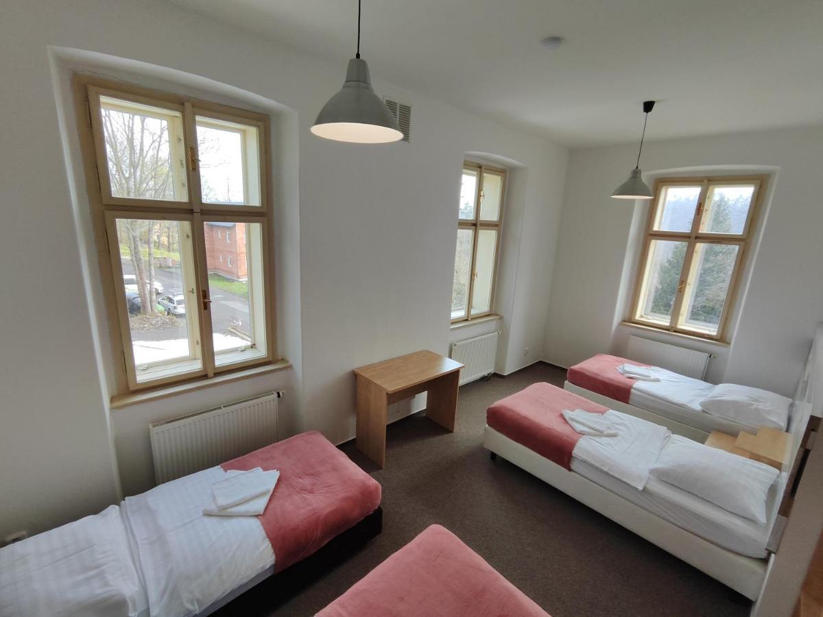 Hotel Stara Skola Mezna Экстерьер фото